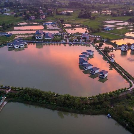 Lumbini Palace Resort Exterior photo