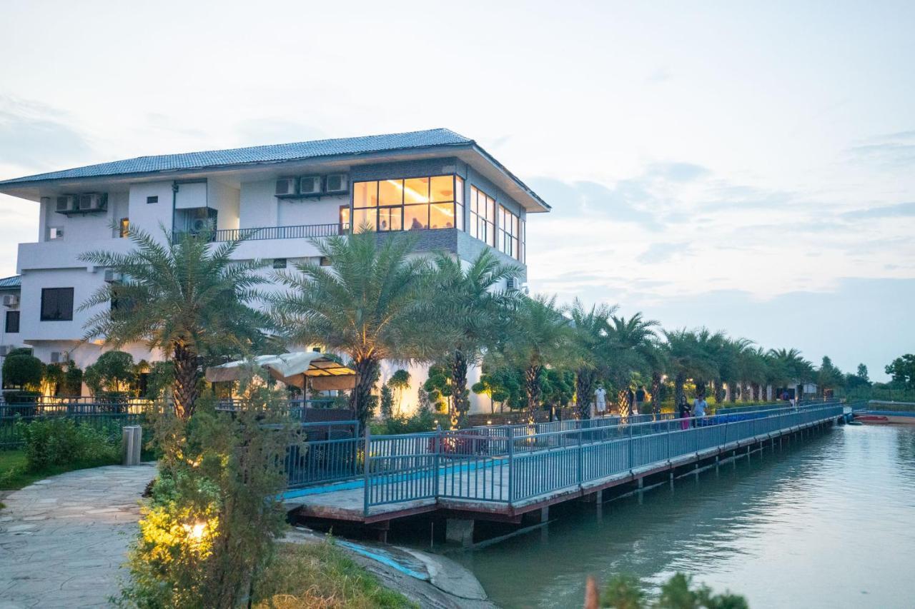 Lumbini Palace Resort Exterior photo