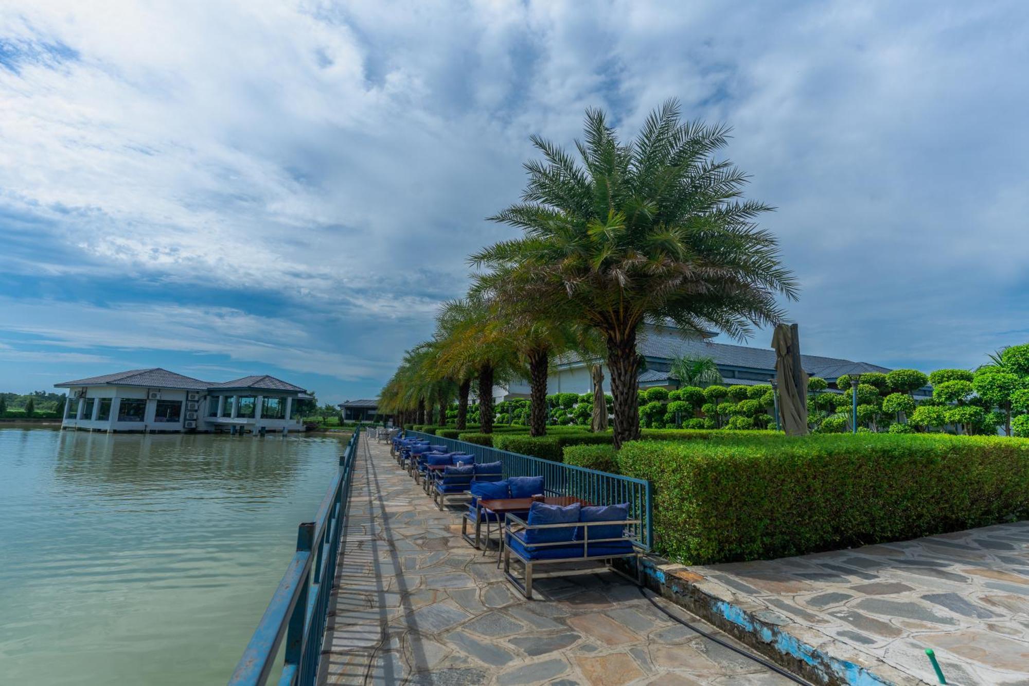 Lumbini Palace Resort Exterior photo