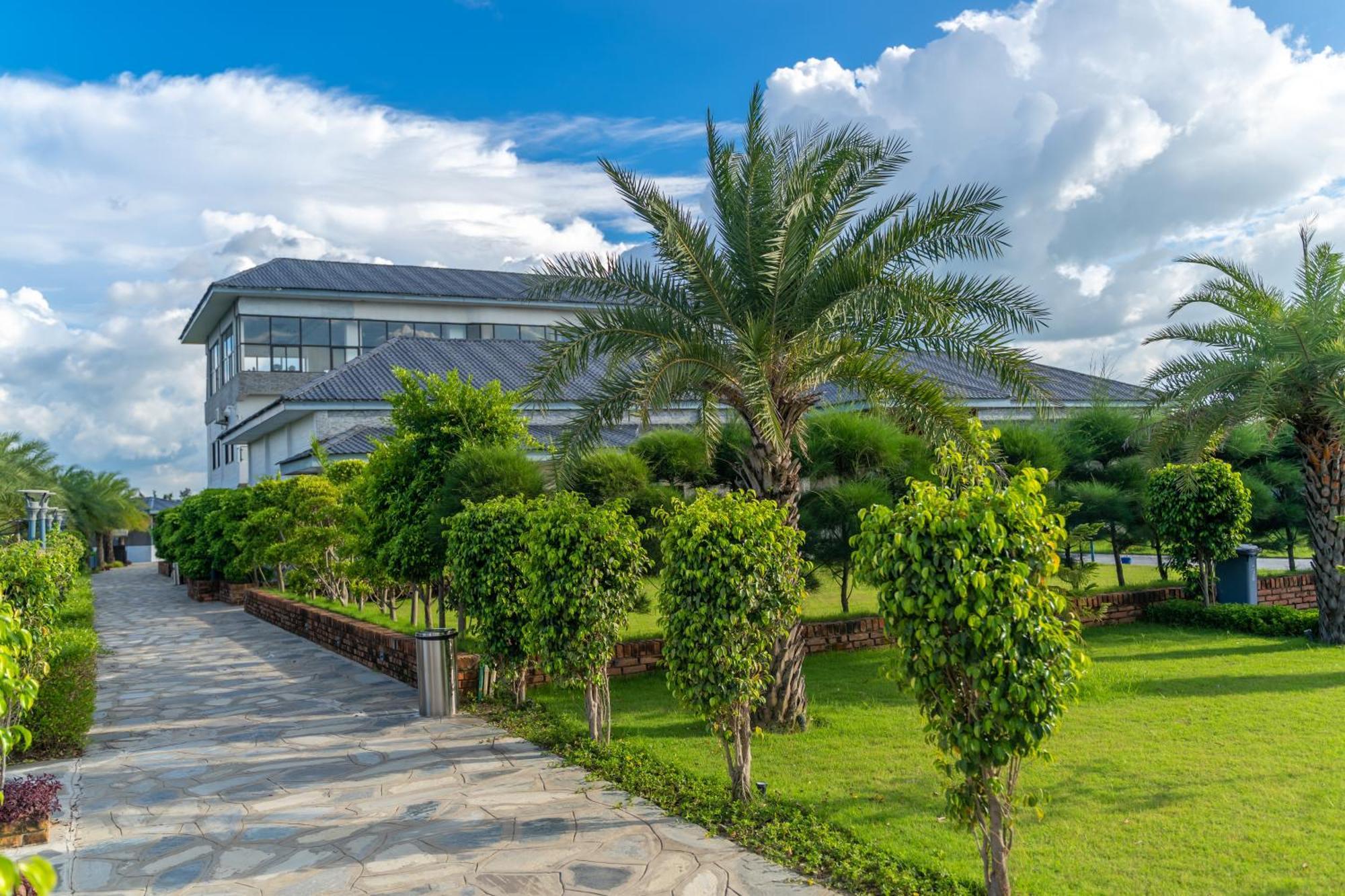 Lumbini Palace Resort Exterior photo